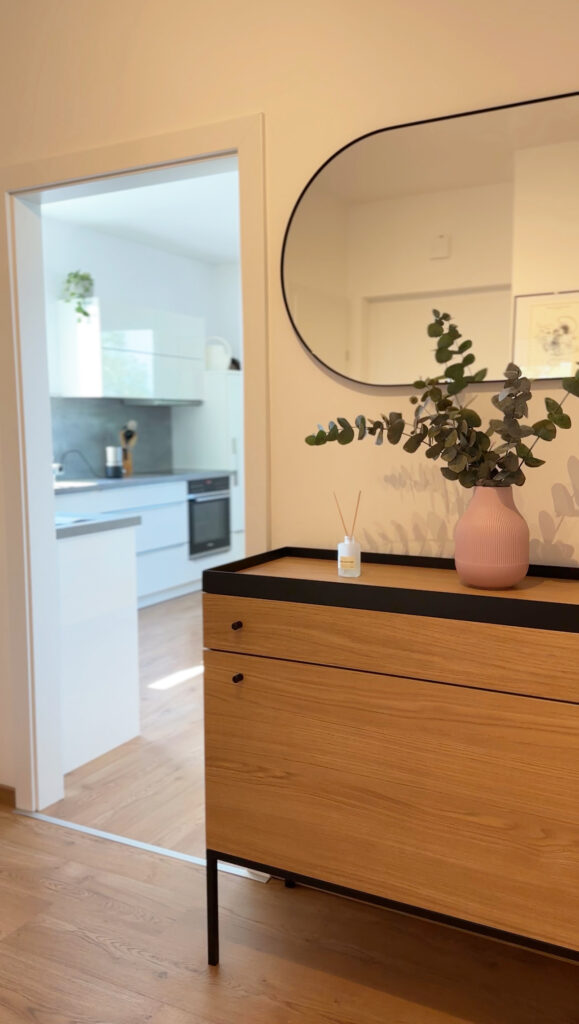 roomig-vorzimmer-sideboard-mit-abdeckwanne-in-eiche-schwarz